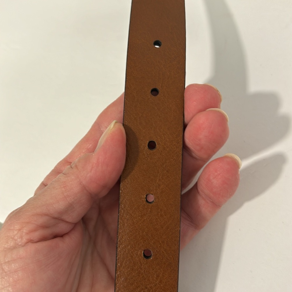 Johnston & Murphy Calfskin Leather Belt w/Silver Buckle Size 38 - Picture 4 of 10